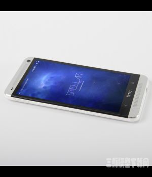 HTC ONE M7手机PSD图像下载